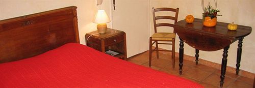 Au Saint Roch - Et Jardin Hotel 2*